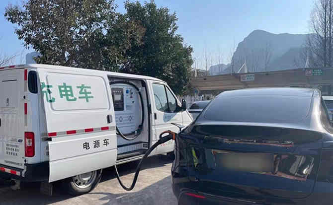 裕民汽车搭电
